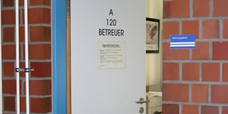 Eingangstür Büro Betreuungsdienst