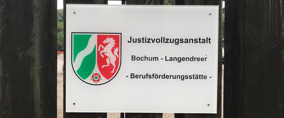 Bild des Eingangsschildes.