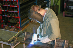 Schweißarbeiten in der Werkstatt Schweißarbeiten in der Werkstatt